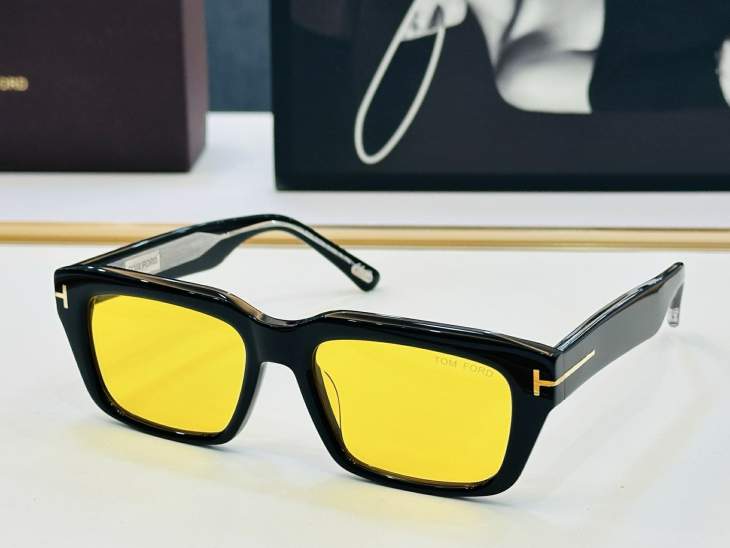 Picture of Tom Ford Sunglasses _SKUfw76017465fw